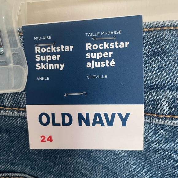 Old Navy Rockstar Super Skinny Jeans - Picture 8 of 8
